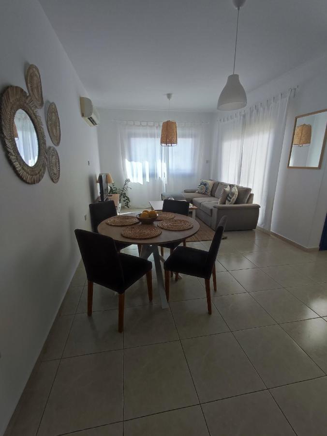 Marina Gardens Apartment *