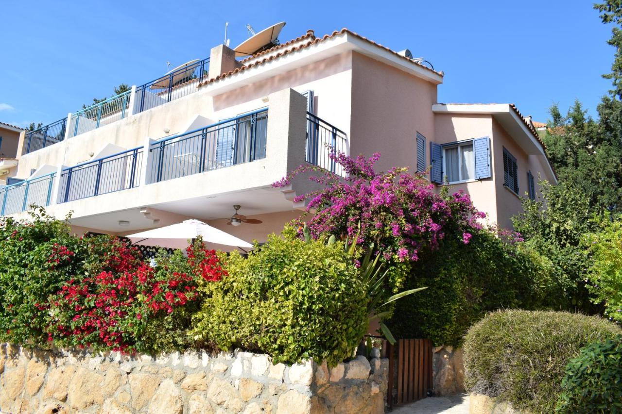 Apartment Townhouse In Paradise Gardens Paphos