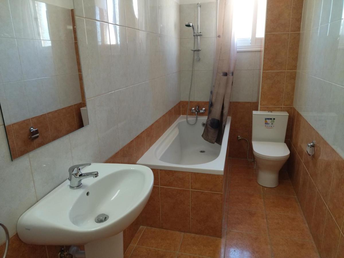 Polycarpou 48 Apartment