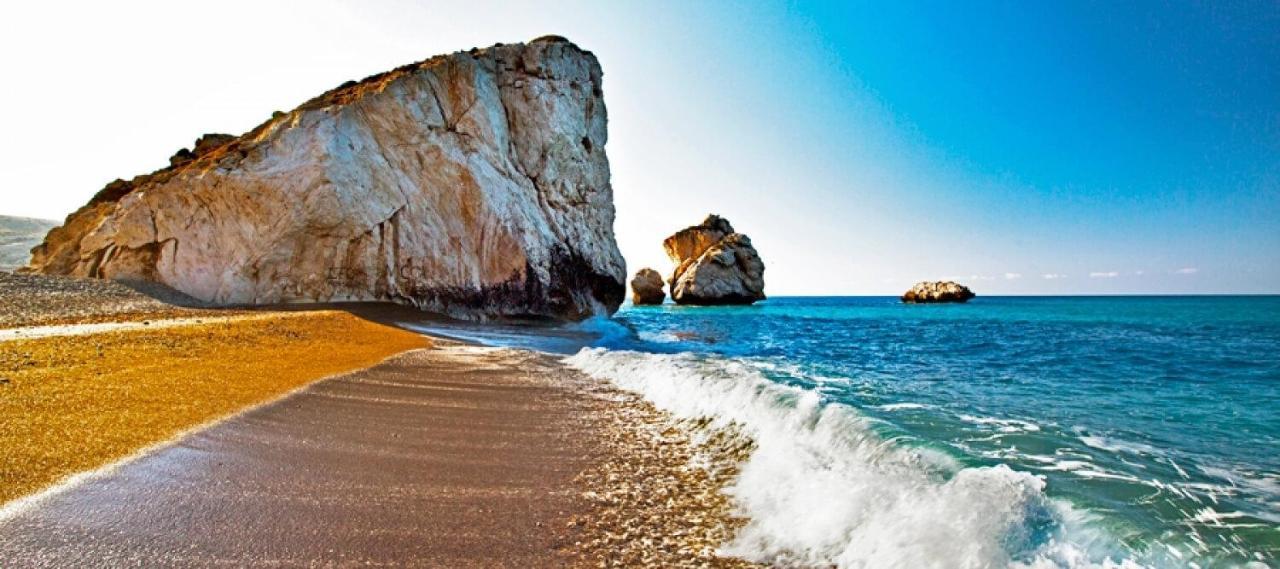 King Evelthon Beach &