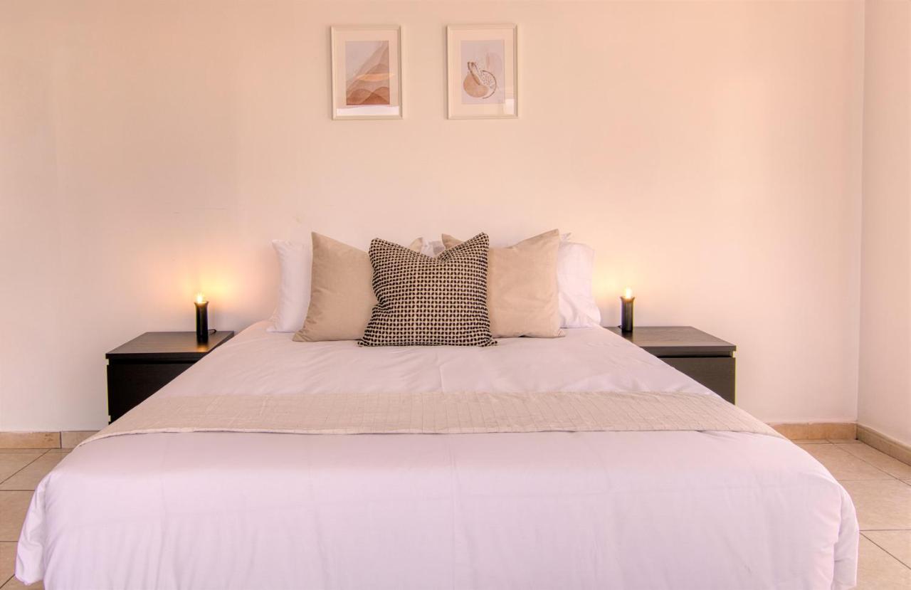 Phaedrus Living: Flat 102 *