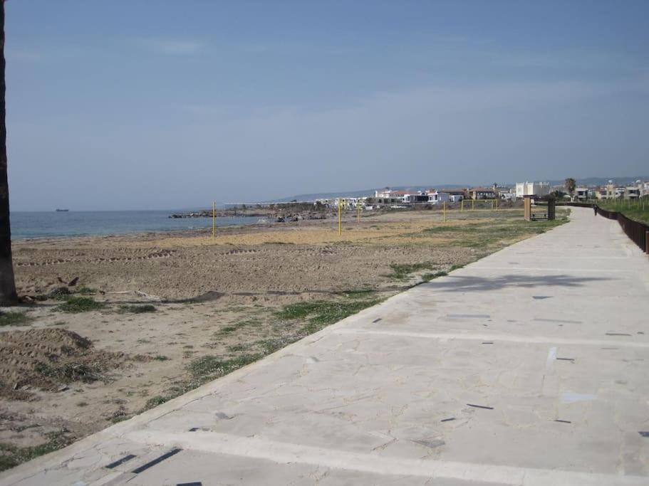 A Stone's Throw From Everything Apartment Paphos