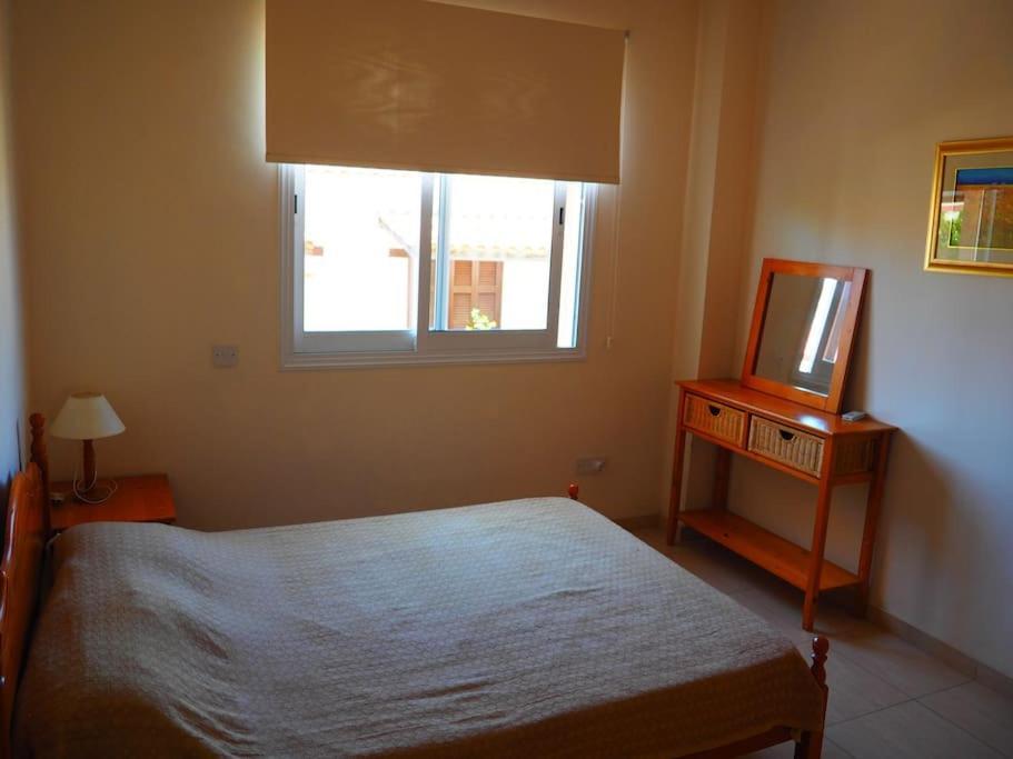 Apartment A Stone's Throw From Everything Paphos