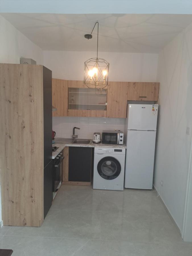 Apartment Luxury In Light House Paphos