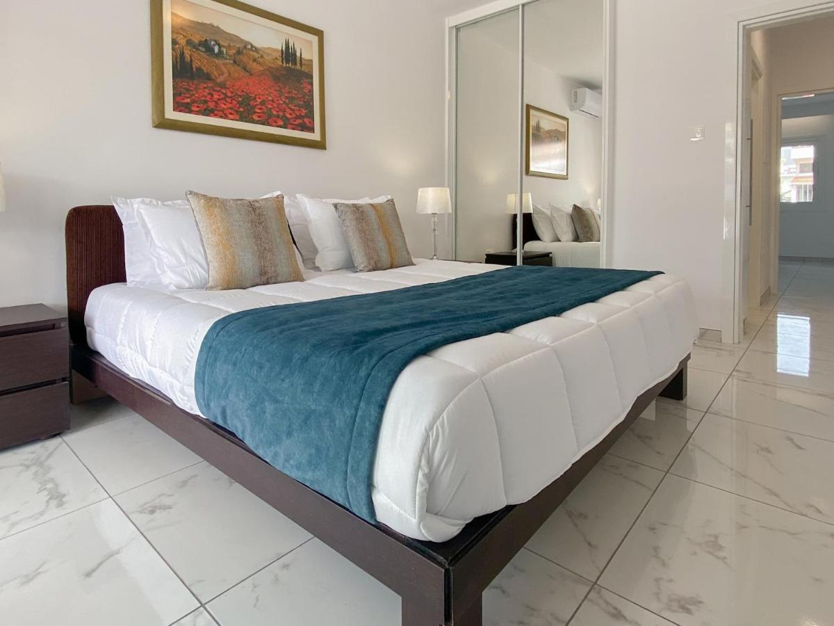 Apartment Phaedrus Living: Luxury Flat Semeli *