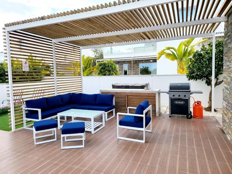 Villa Utopia *