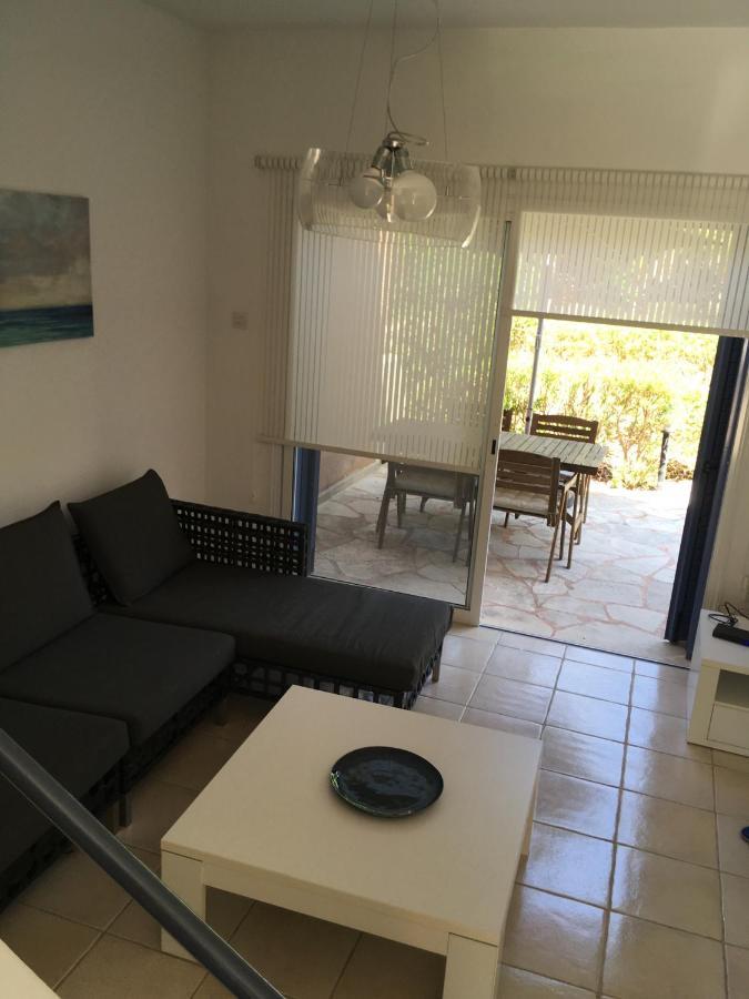 Limnaria Kato - Wonderful Near The And Facilities