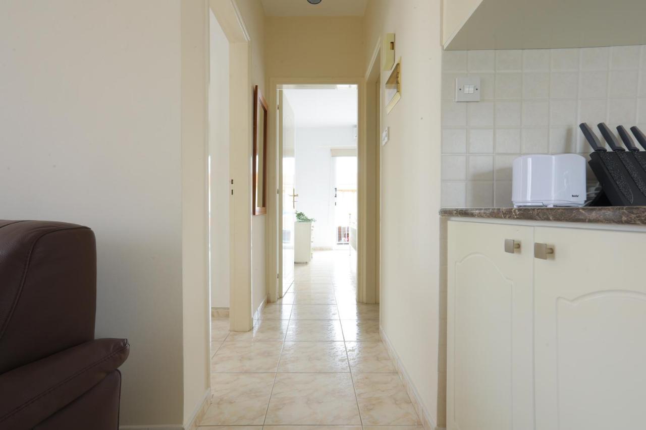 Stylish Holiday - Large Pool - Close To Beach Paphos