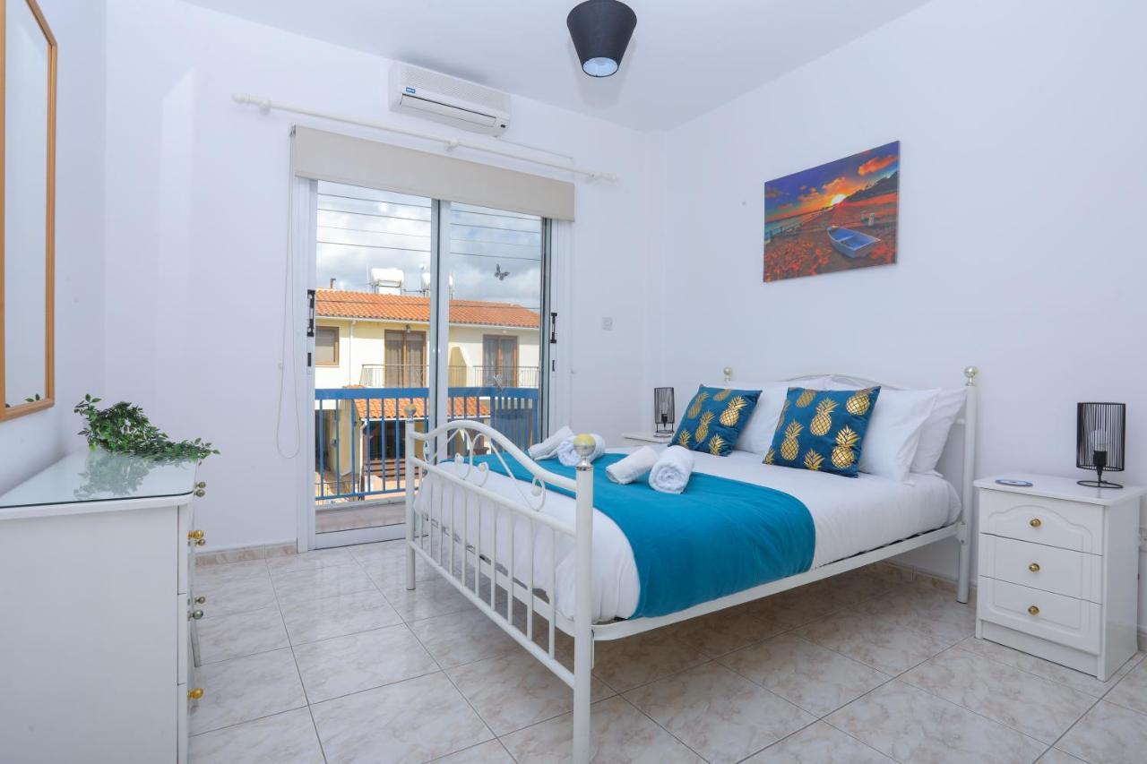 Stylish Holiday - Large Pool - Close To Beach Paphos