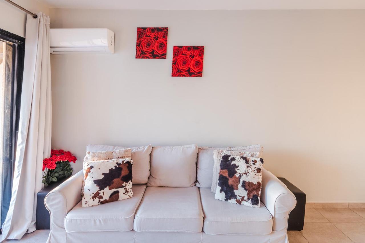 Byzantium Gardens Apartment