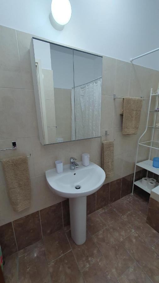 Peaceful With Double Bed - Oak Breeze *