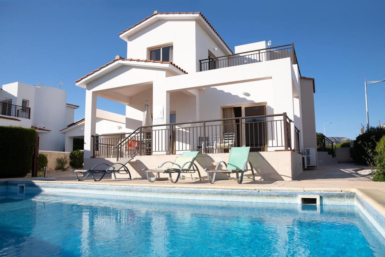 Coralia Dreams - Coral Bay Villa Paphos