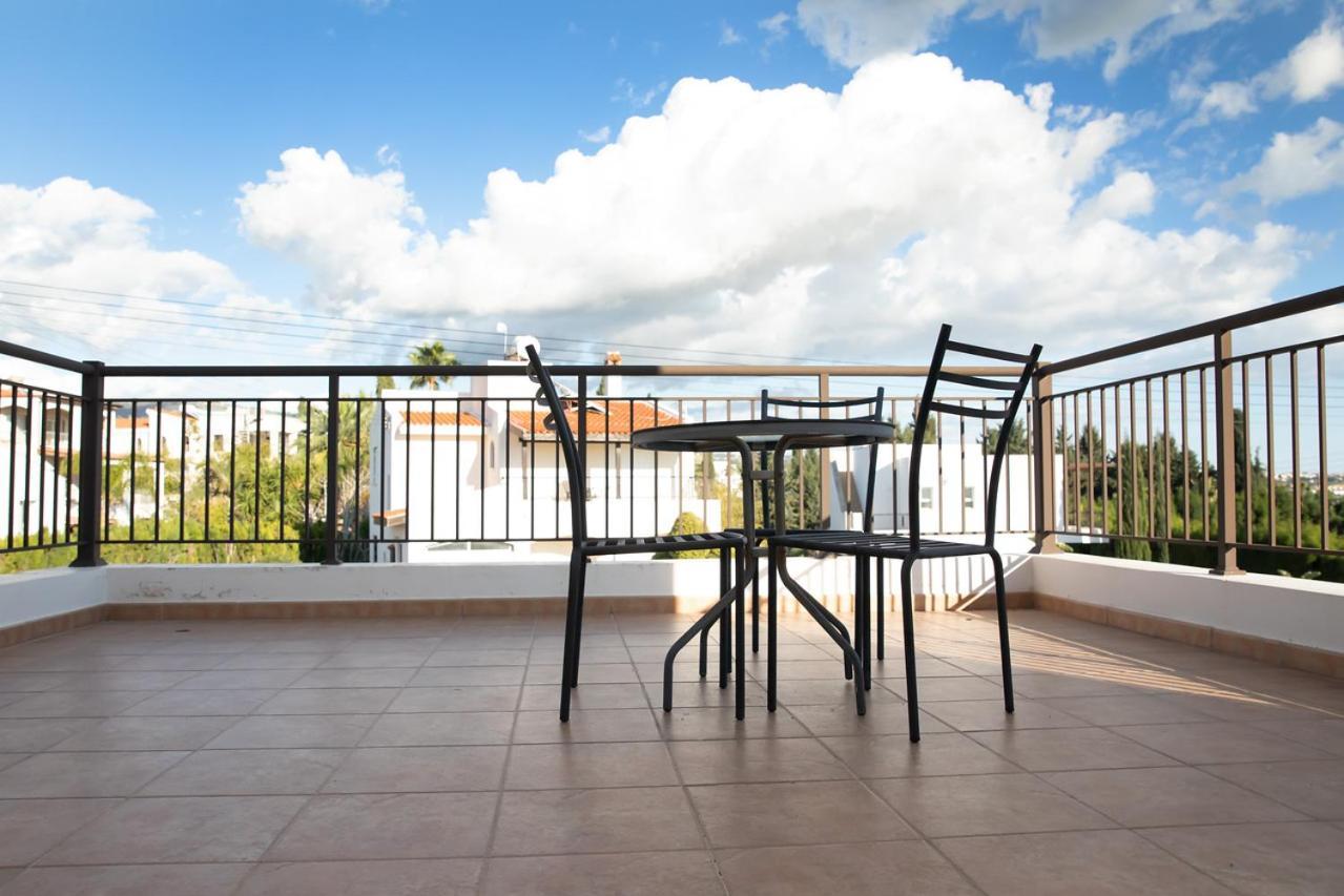 Coralia Dreams - Coral Bay Villa