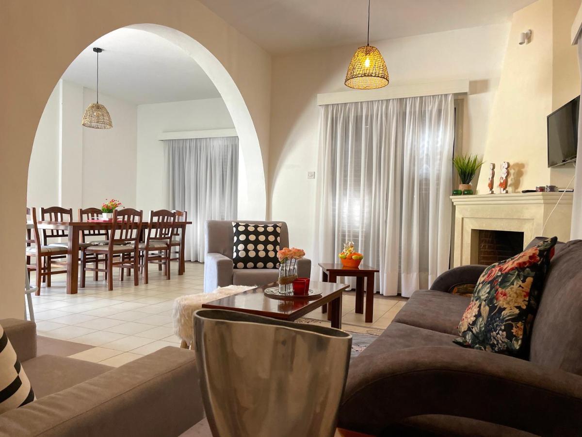 Nysa8 Villa *