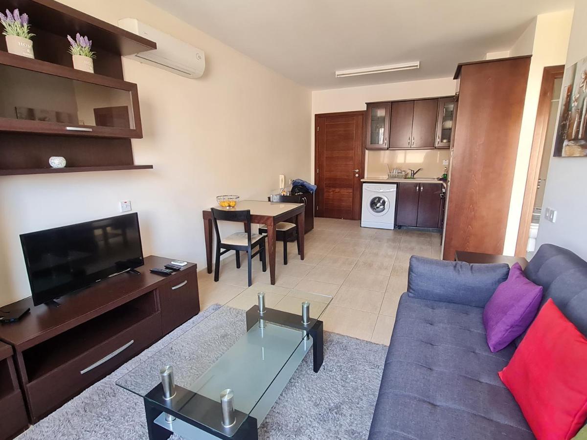 Danaos 2 Complex - By Imh Travel & Tours Apartment