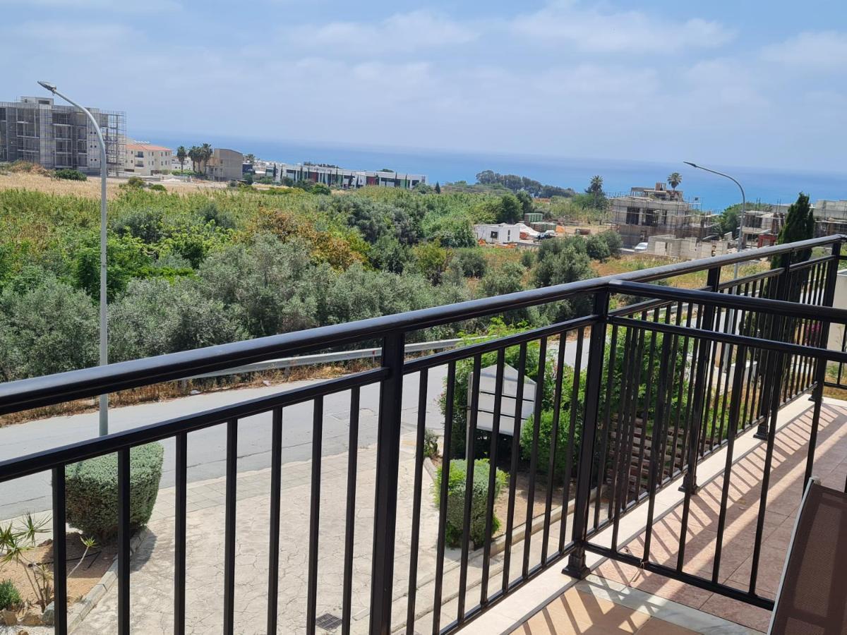 Eden Heights Sea View 203 Apartment *