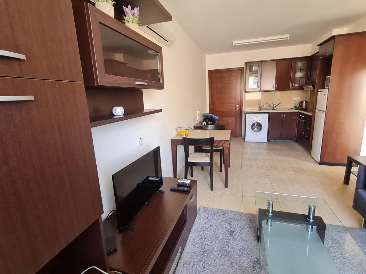 Danaos 2 Complex - By Imh Travel & Tours Apartment *