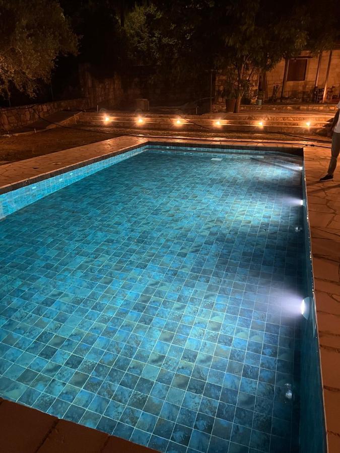 Romanos Country house *