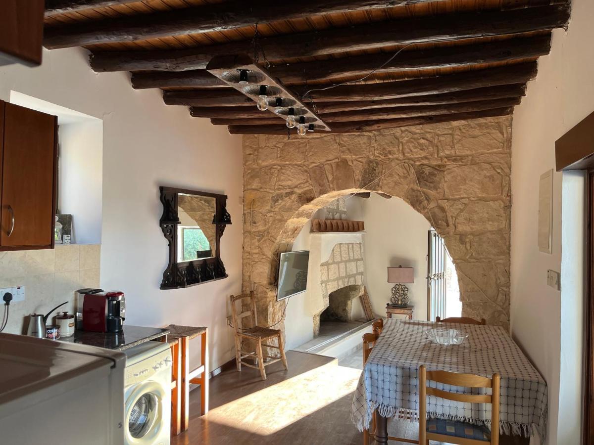 Country house Romanos *