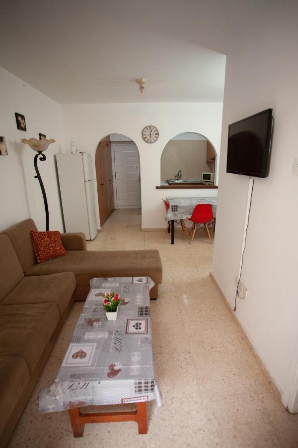 Apartment Harbour In Heart Of Tourist Area Paphos