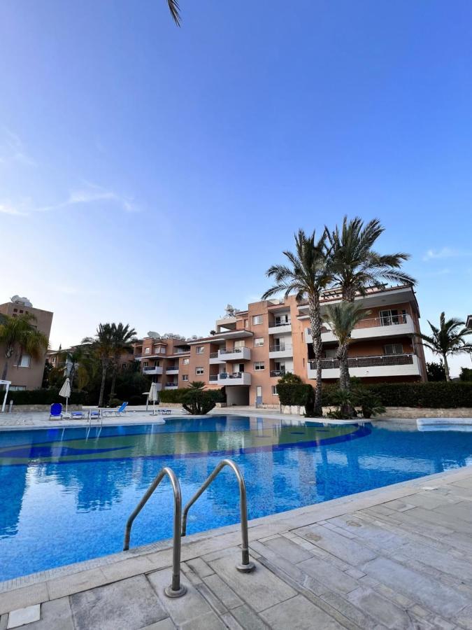 Iris Village Apartment *