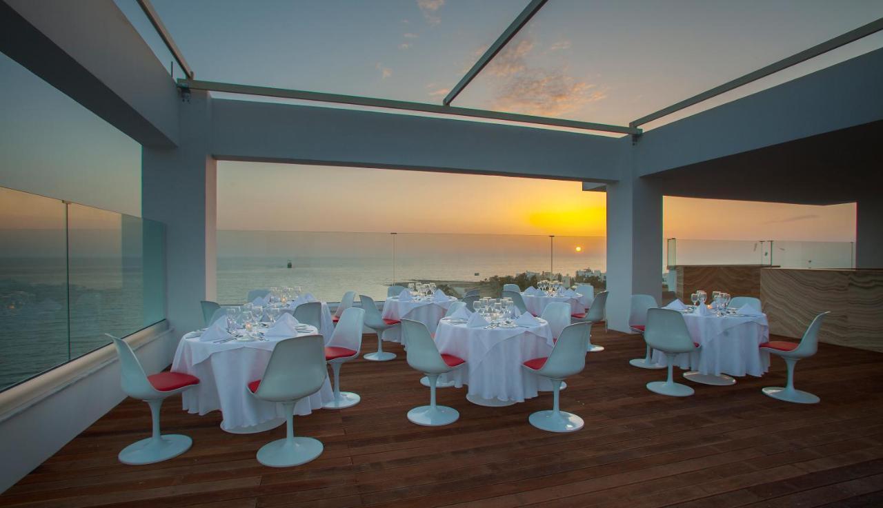 Resort King Evelthon Beach & 5*