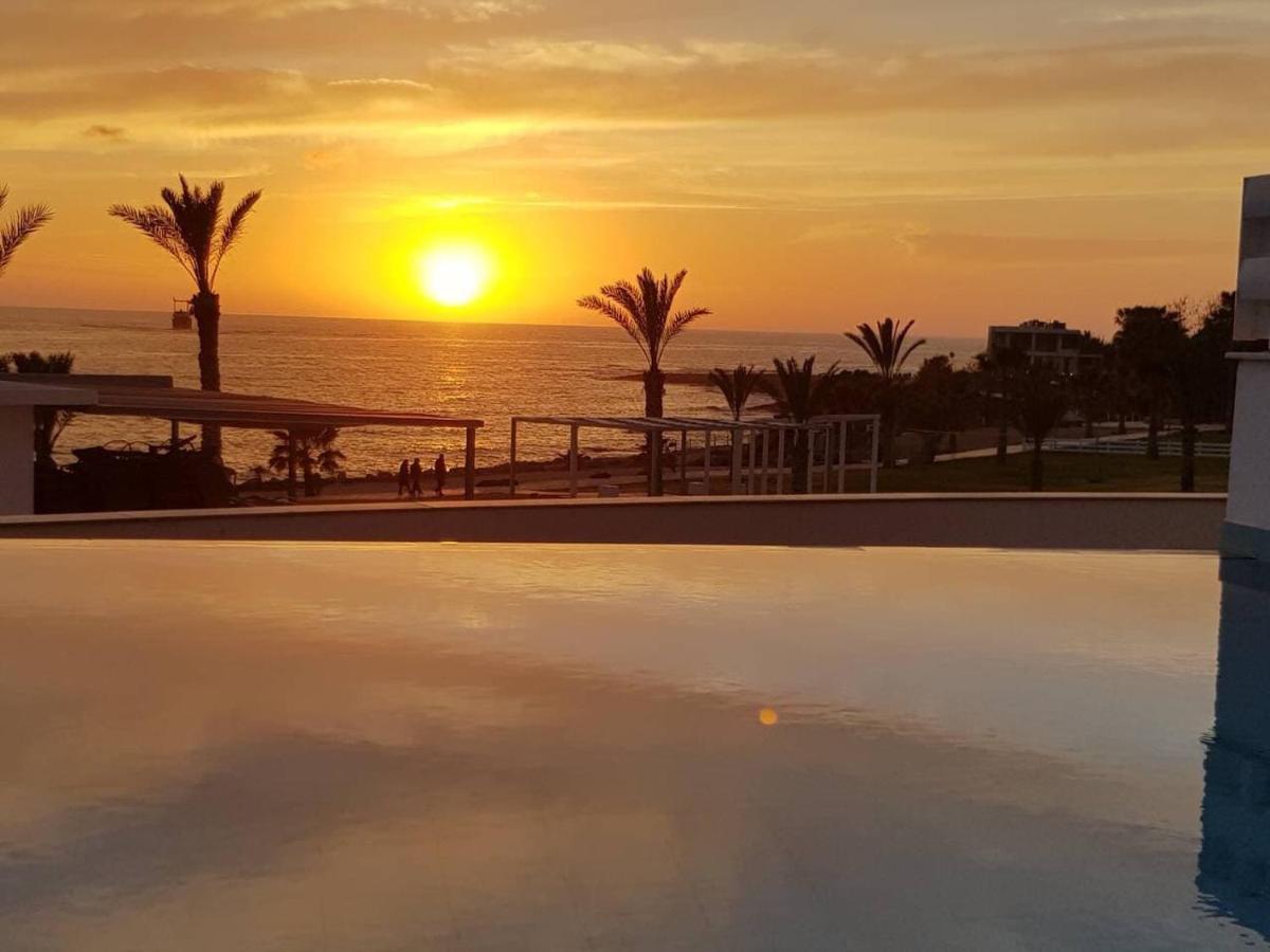 Resort King Evelthon Beach & Klorakas