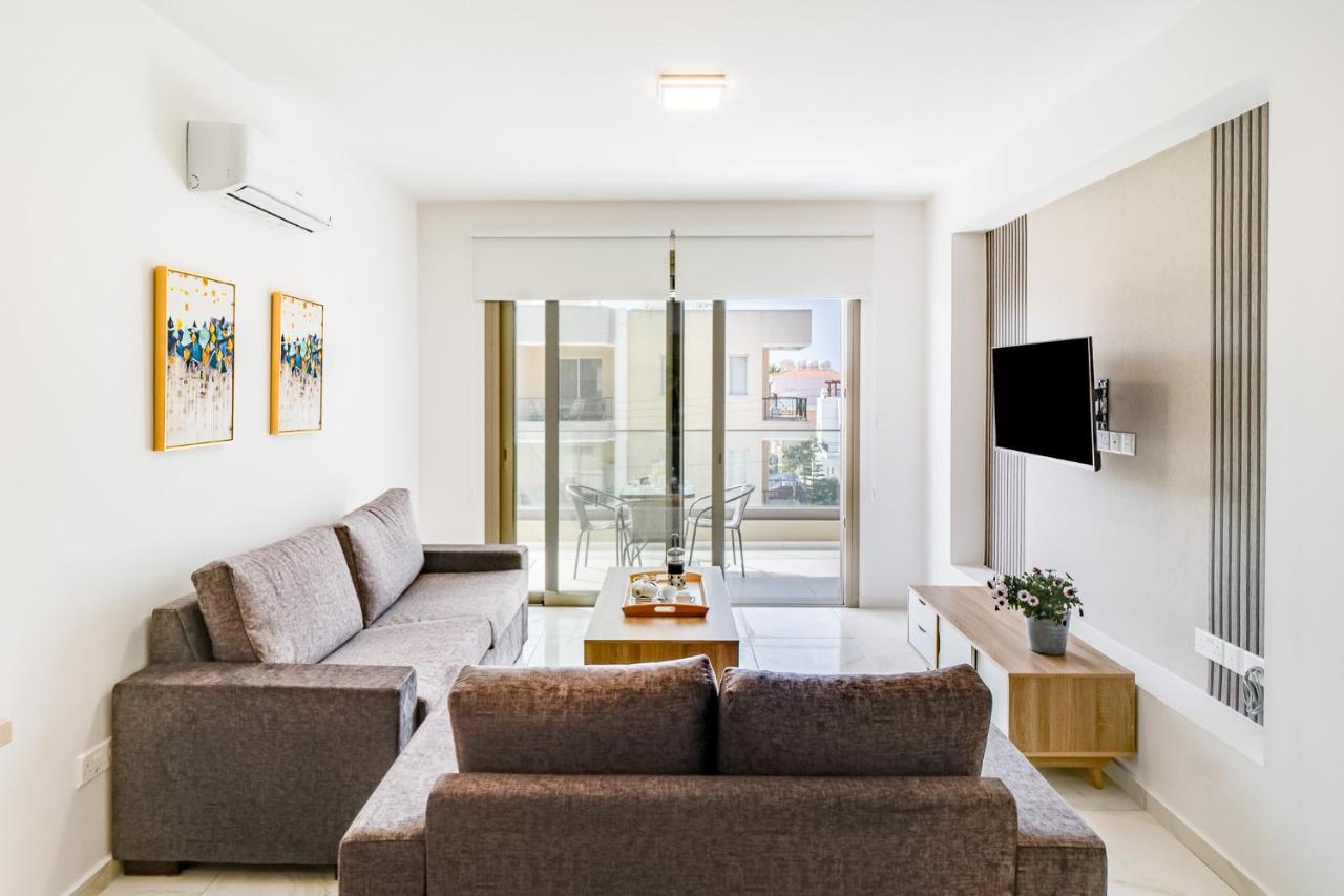 Apartment Adolina By Ezoria Paphos