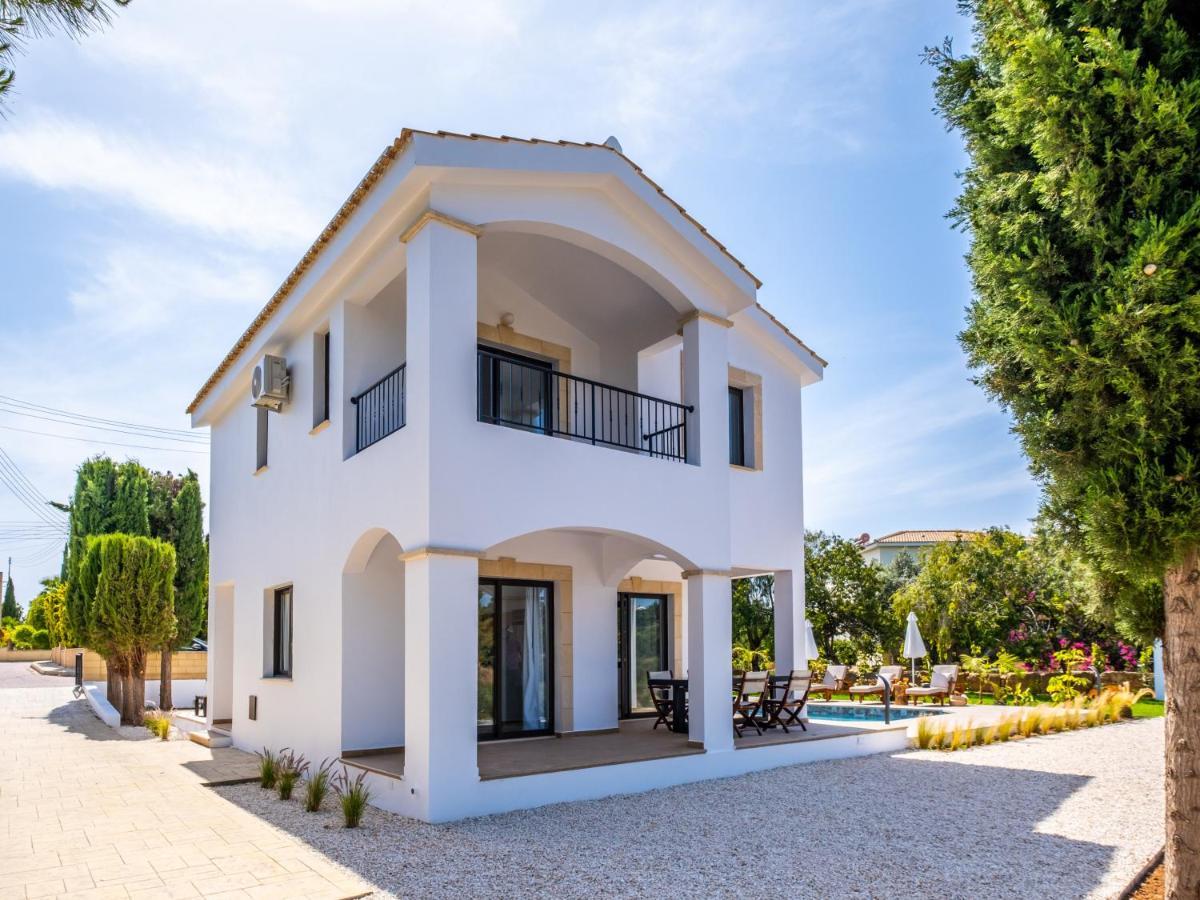 Villa Sunny Paradise Luxury With Pool & Hot Tub *
