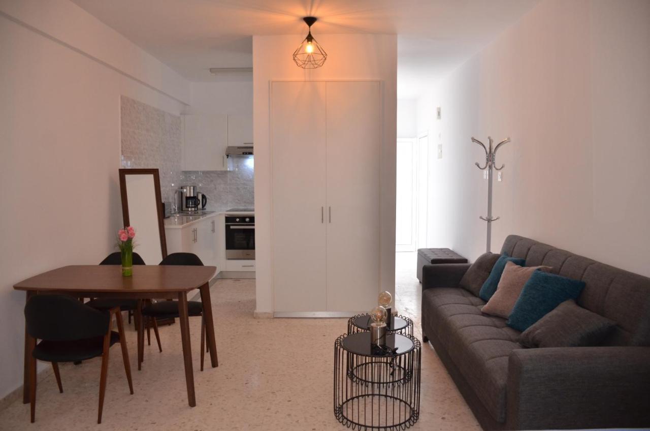 Almyria - By Imh Travel & Tours Apartment
