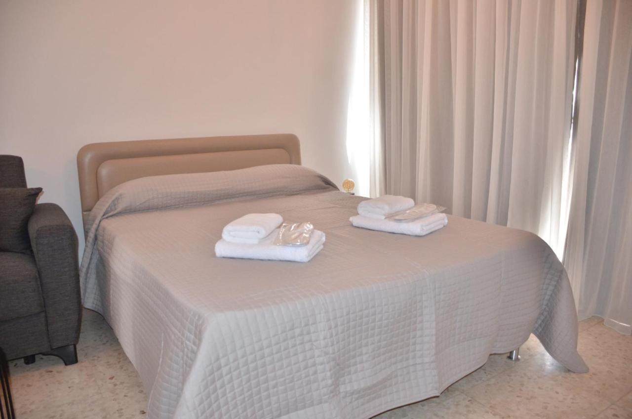 Almyria - By Imh Travel & Tours Apartment