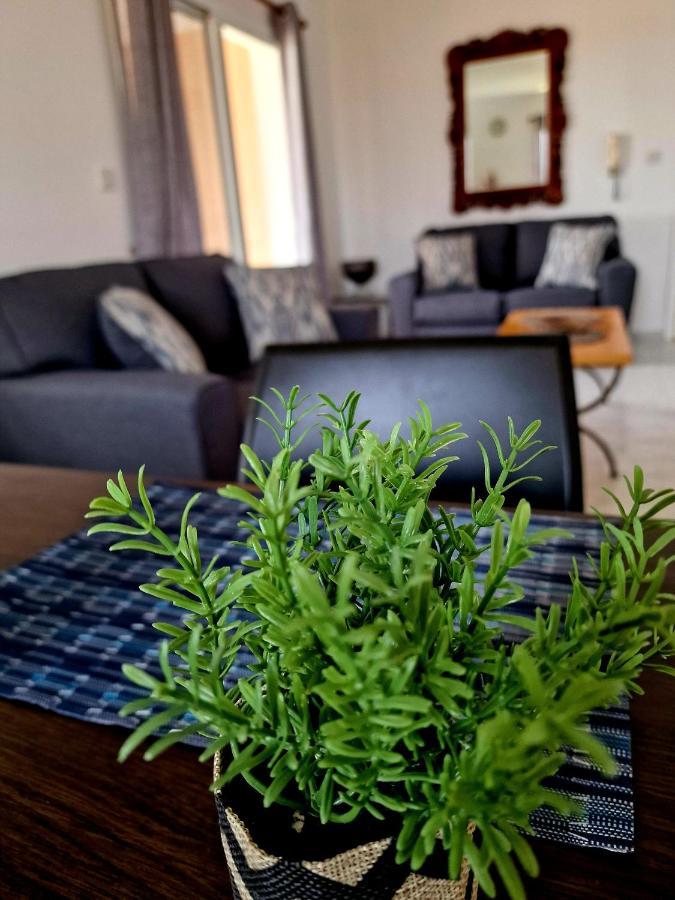 Emma's Place, 2 Bedroom With Pool View Paphos