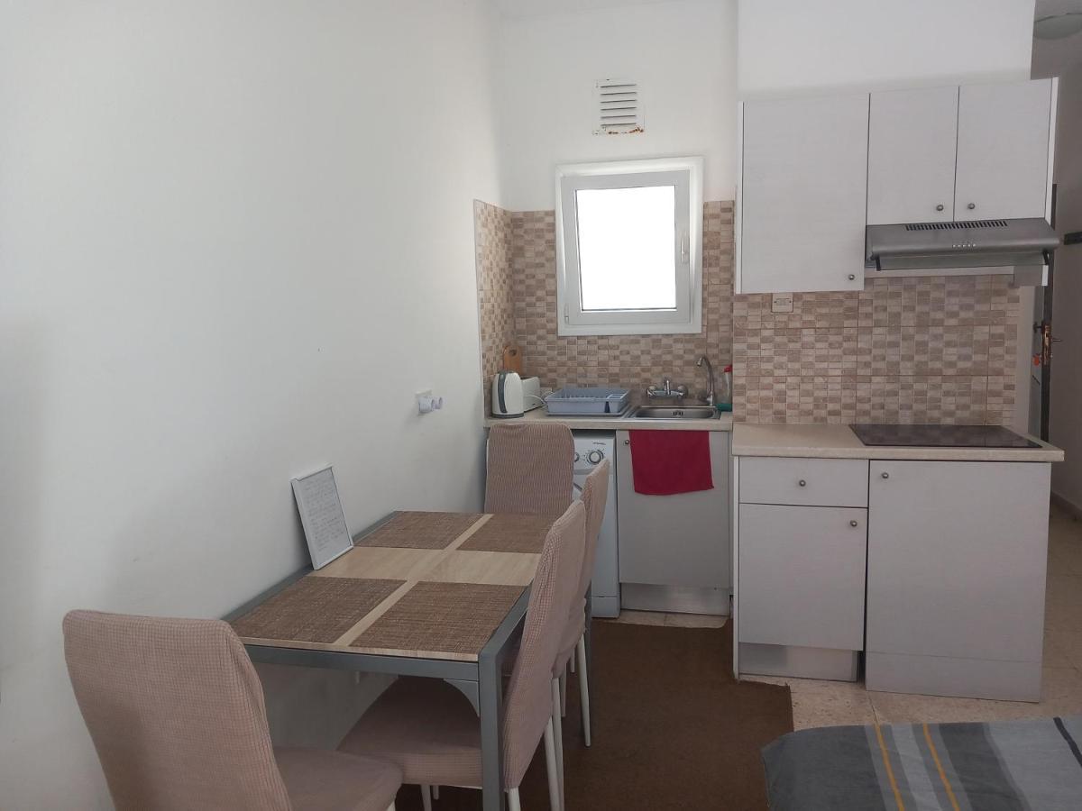 Apartment Paphos Studios