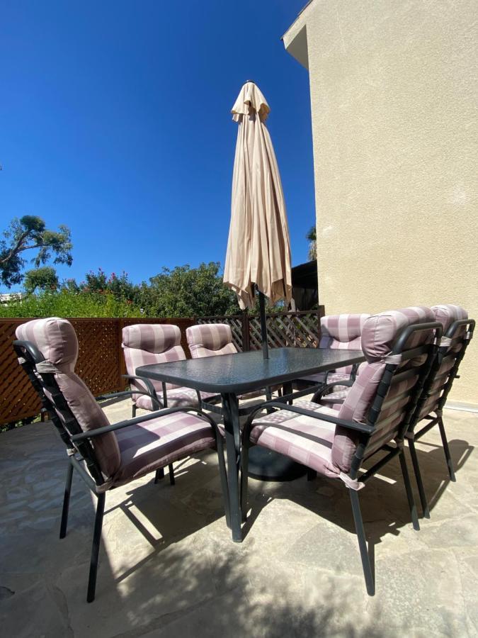 Apartment Corner Townhouse In Regina Gardens, *