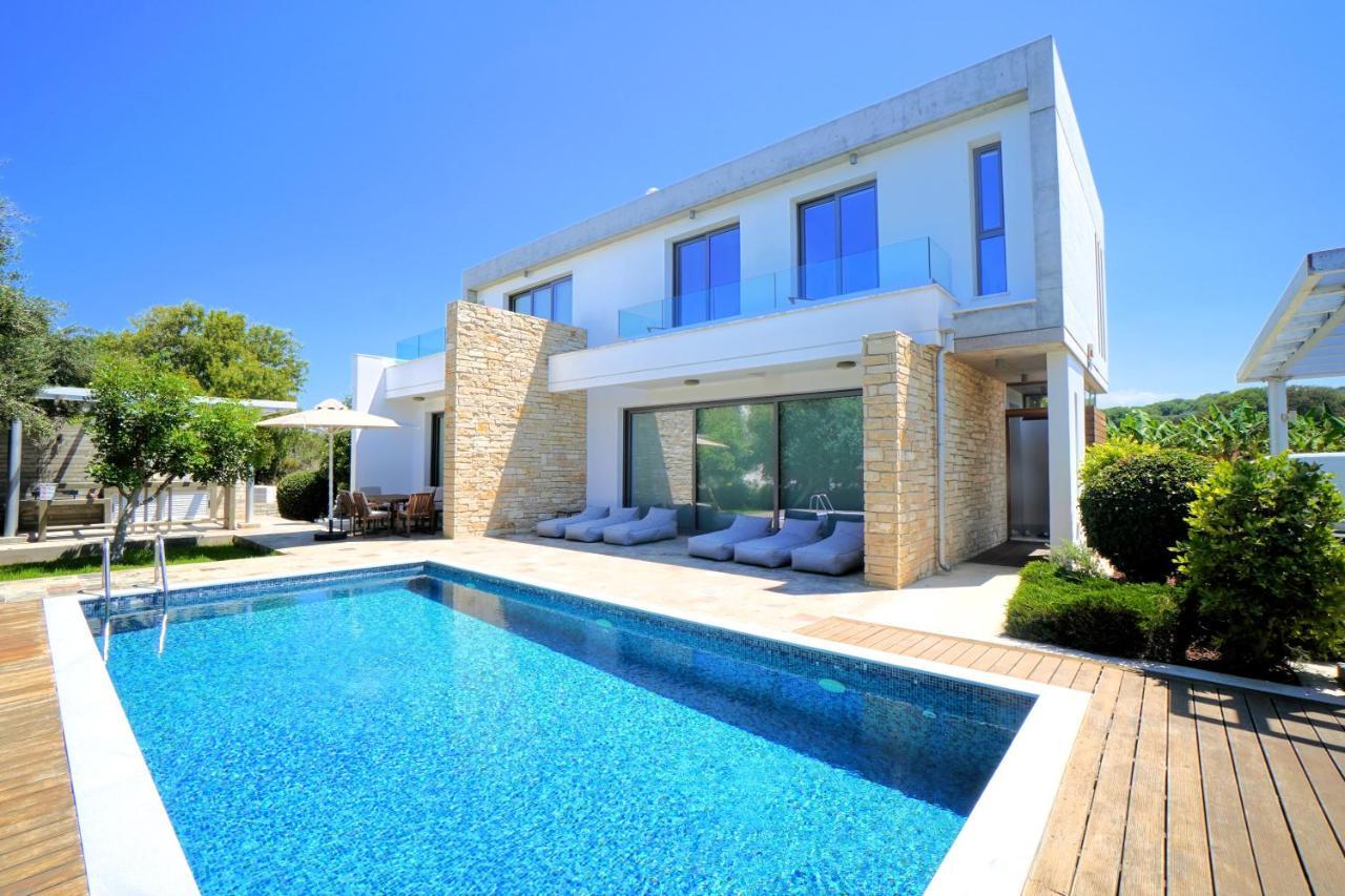 Villa Olive Grove 4 Bedroom