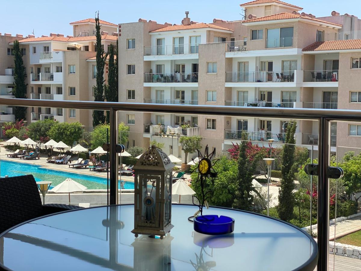 Elysia Park Pool View Apartment Paphos