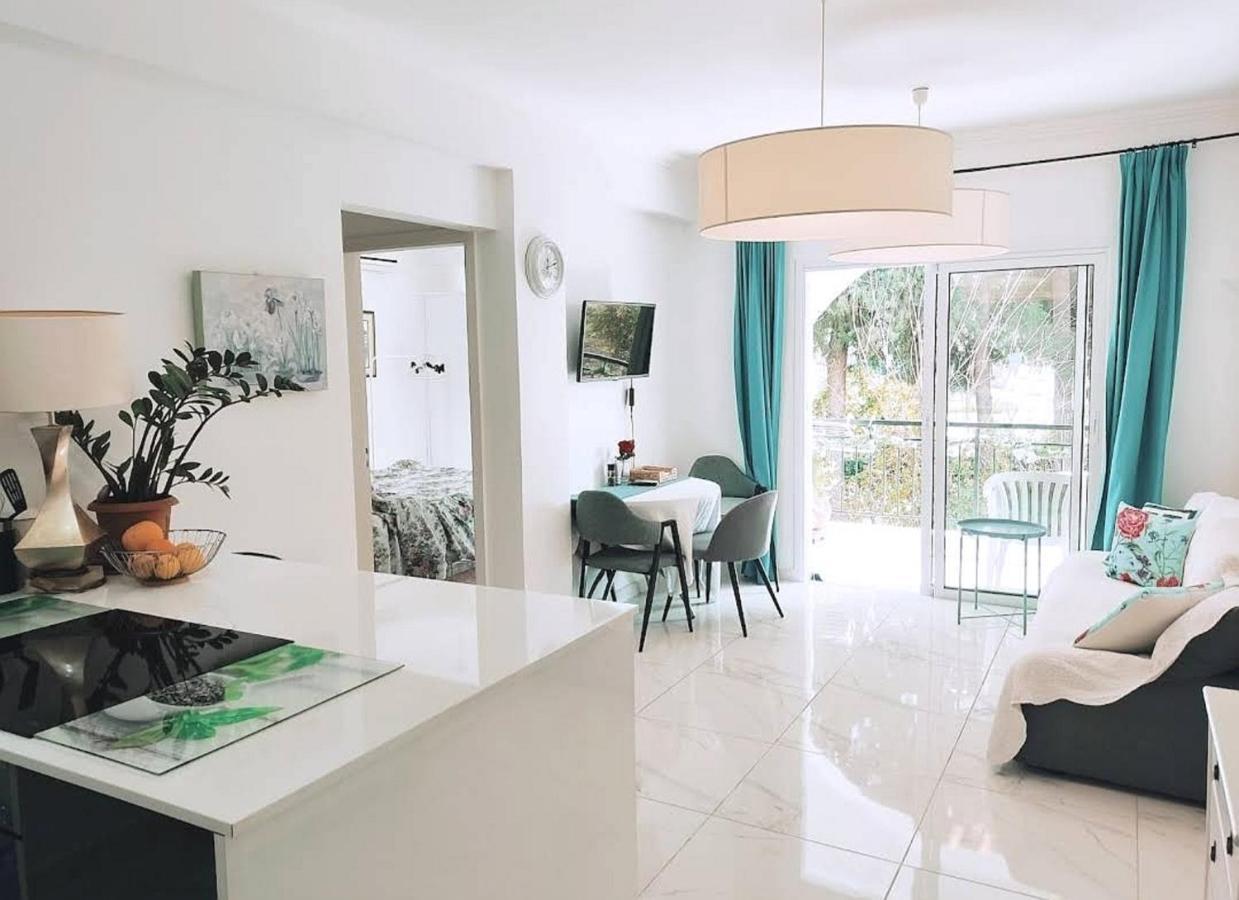 Apartment Utopia *