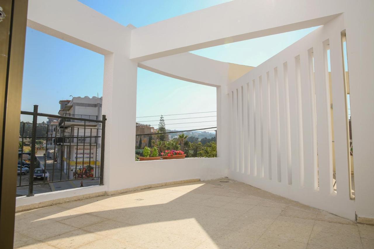 Spacious 2 Bedroom Near Mall -internet 1gbps Apartment