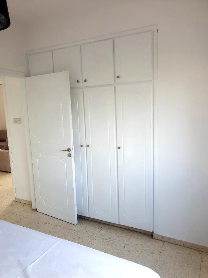 Spacious 2 Bedroom Near Mall -internet 1gbps * Paphos