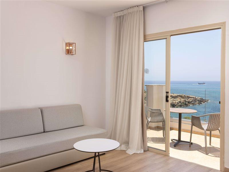 Atlantica Akteon Aparthotel 4*