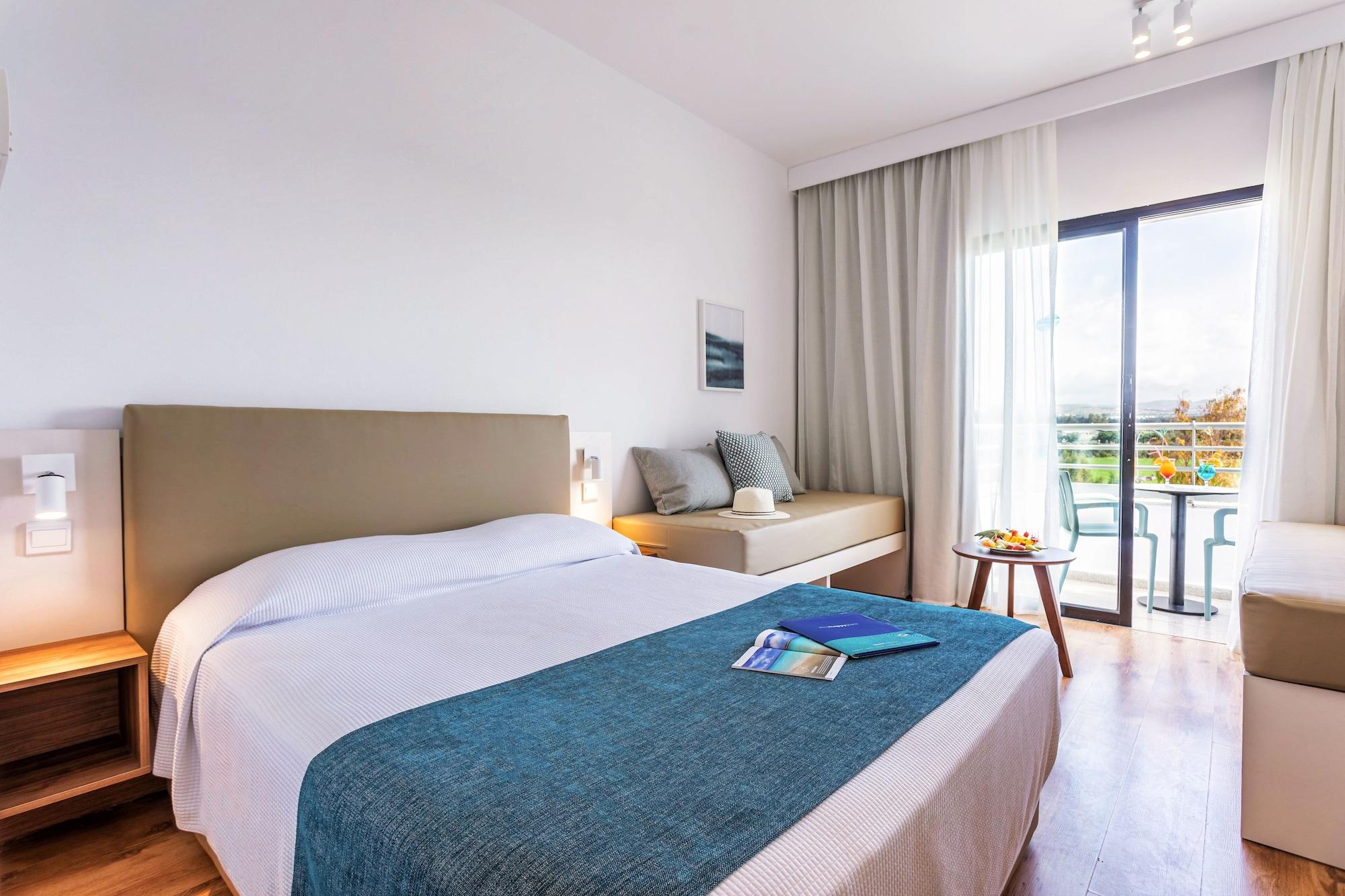 Resort Louis Phaethon 4*