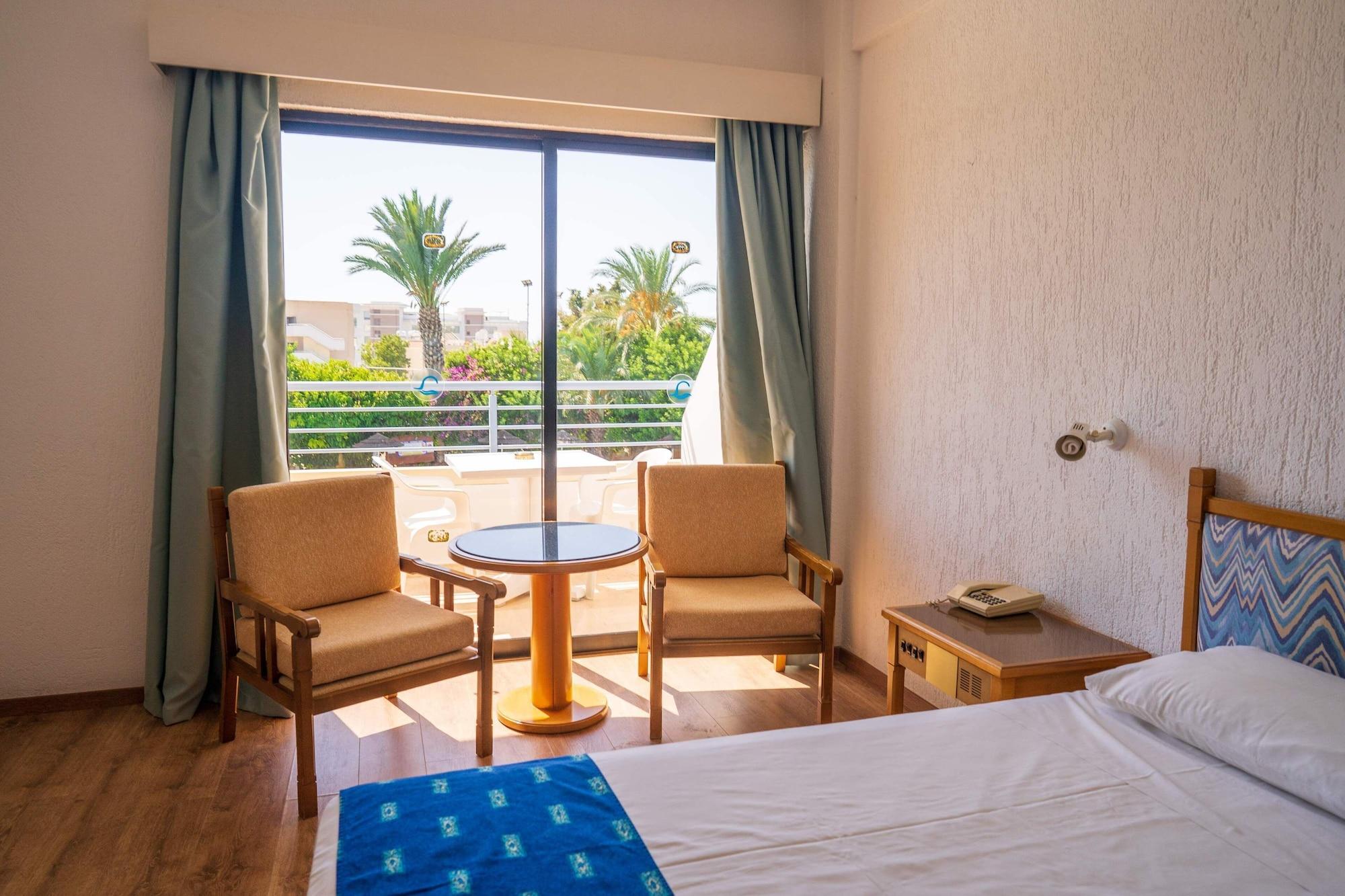 Aparthotel Gardens Holiday Paphos