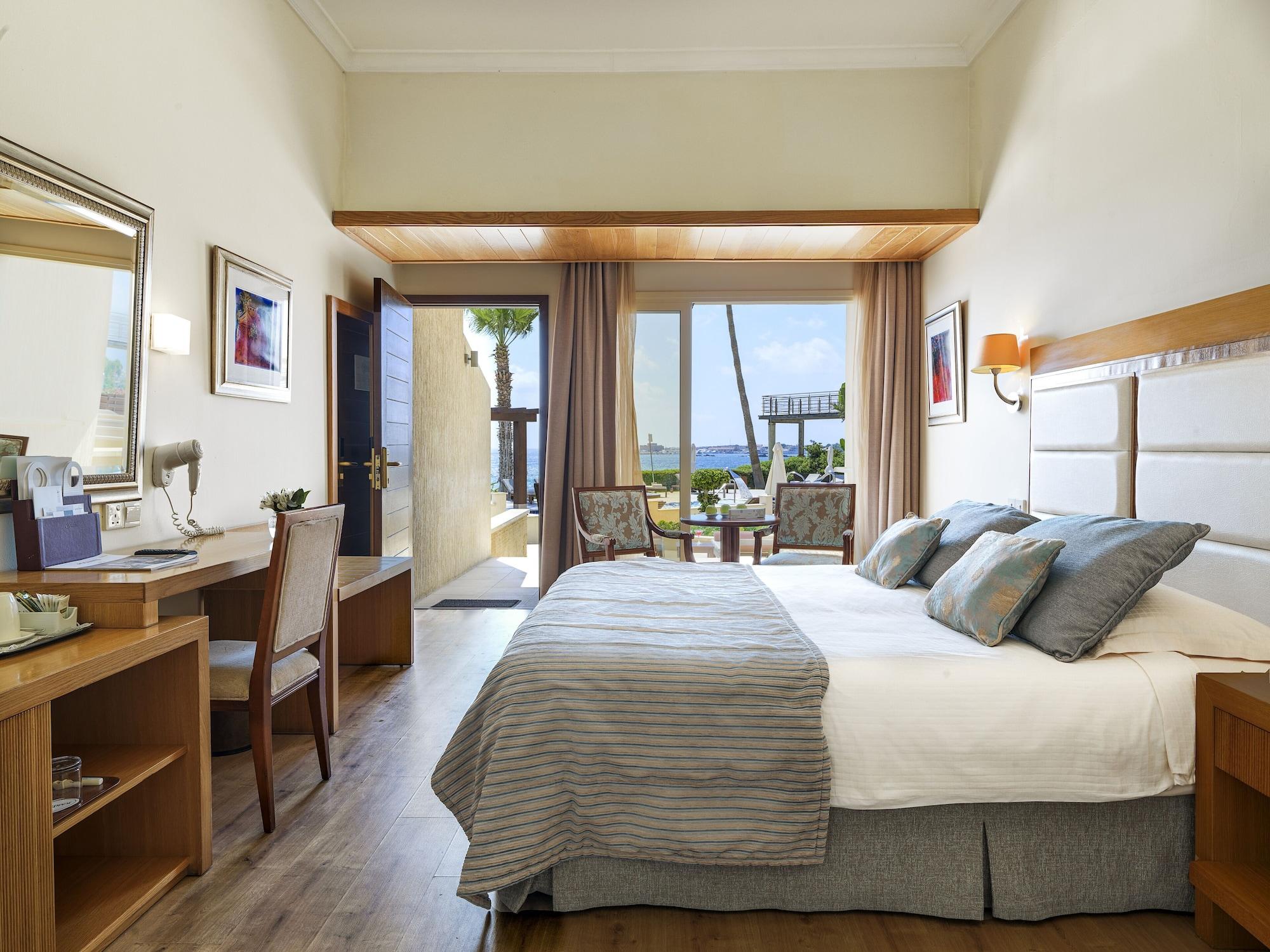 Hotel Alexander The Great Beach