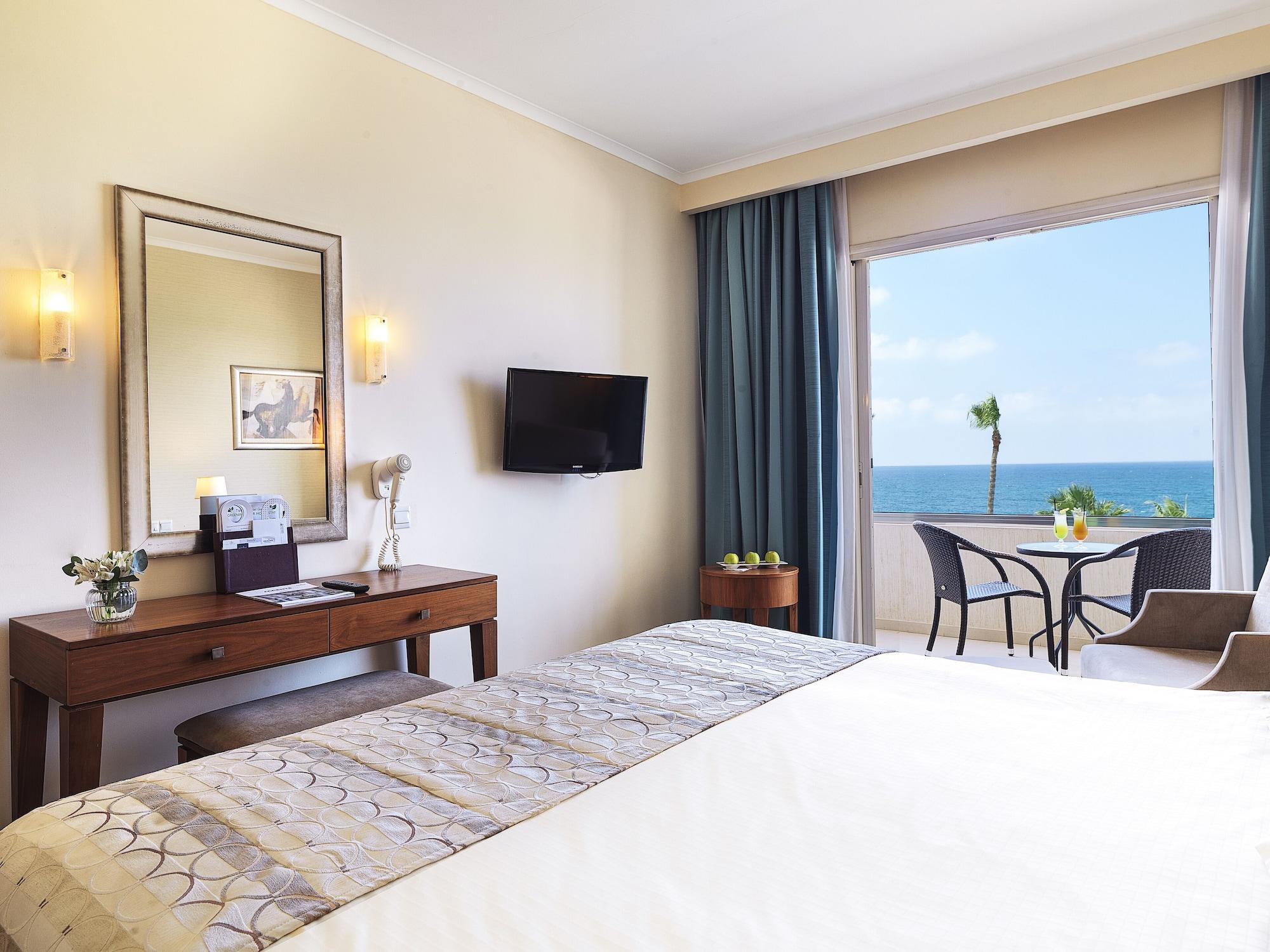 Hotel Alexander The Great Beach Paphos