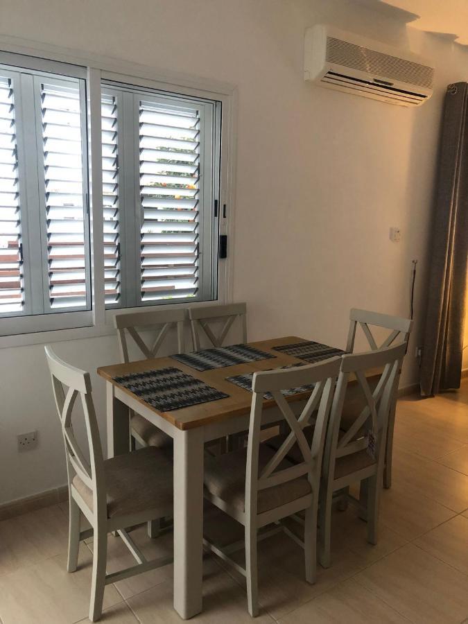 Apartment Paros Gardens, Universal Paphos