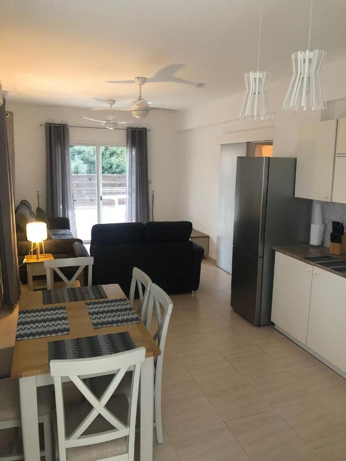 Paros Gardens, Universal Apartment *