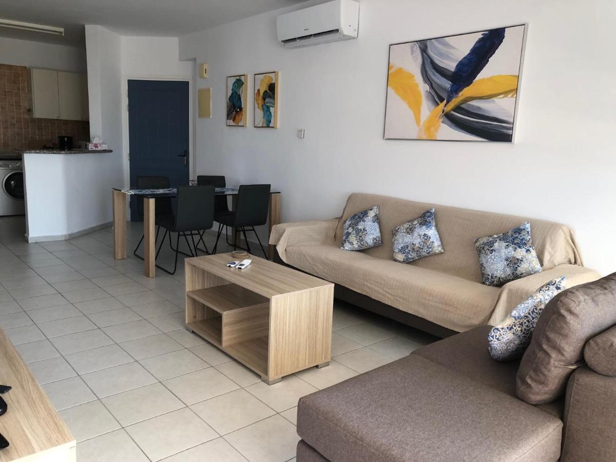 Apartment Kings Palace - Spacious 2-bed With Sea Views And Large Patio