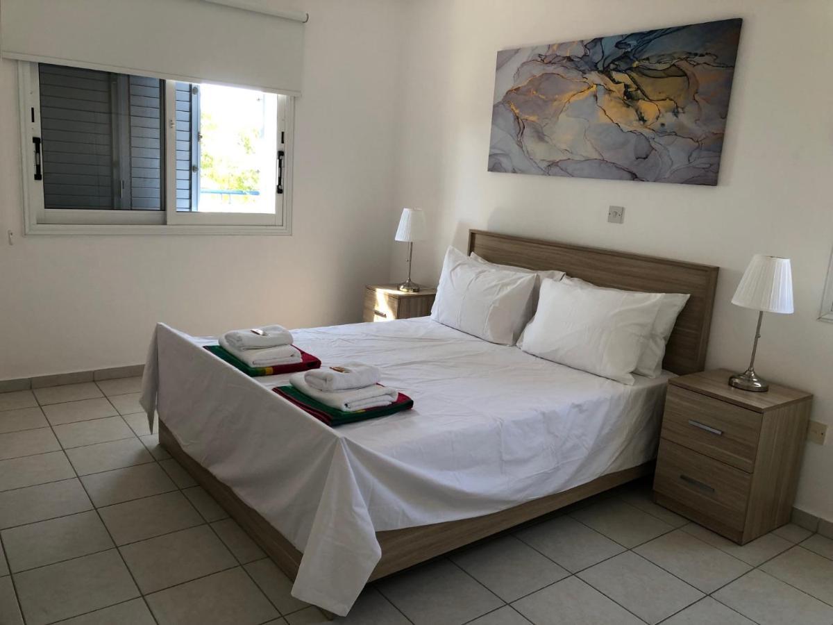 Kings Palace - Spacious 2-bed With Sea Views And Large Patio * Paphos