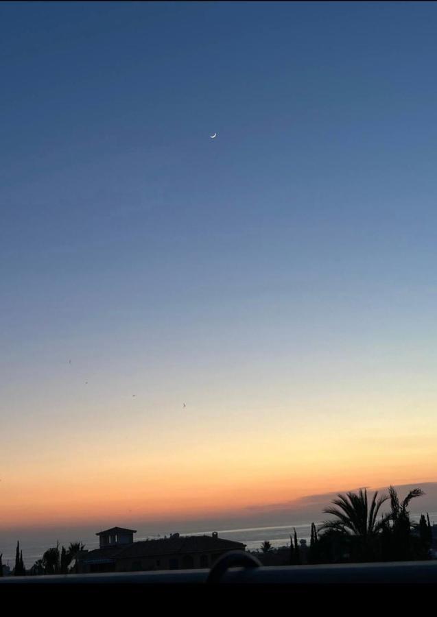 Regina Gardens Sunset With Fast Free Wi-fi And Late Check-out Paphos