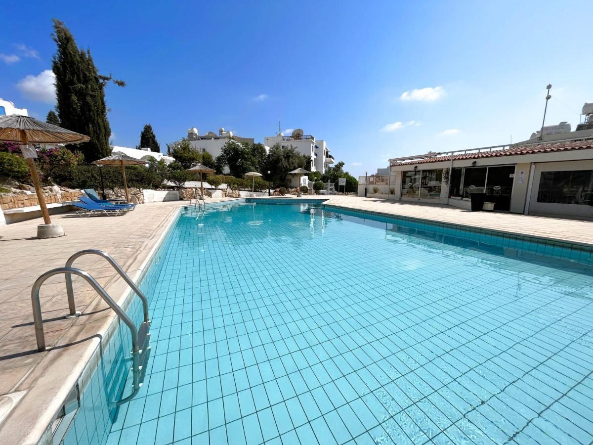 Modern Only 300m From Famous Venus Apartment *